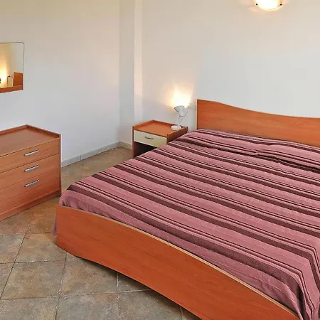 Ferienhaus Mare E Pineta Tanauella - Isr02100b-iyd